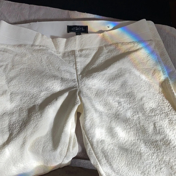 One 5 One white textured ankle cropped Elastic waisted pants Sz L - Picture 7 of 16